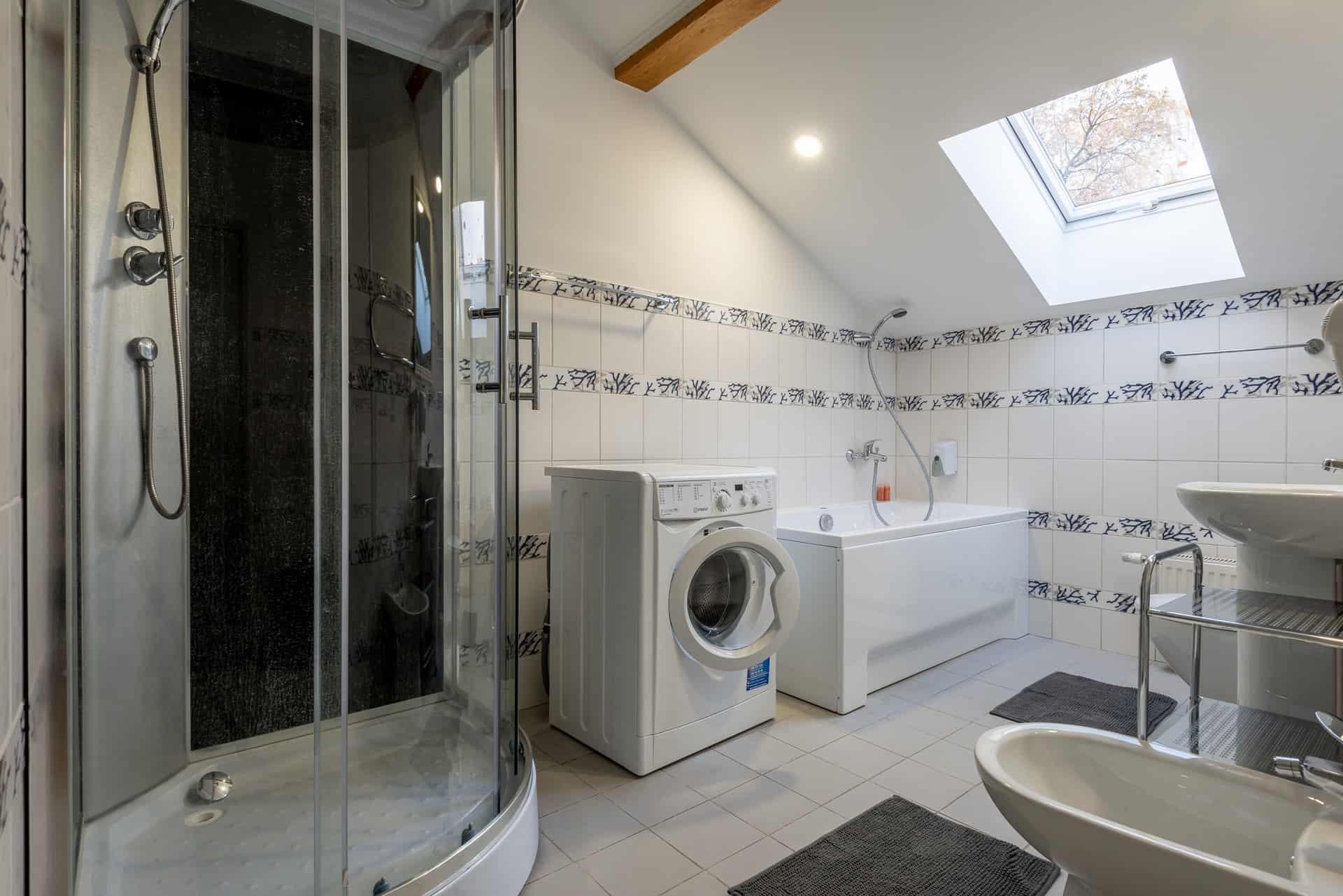 Ecolive Khách sạn 3*