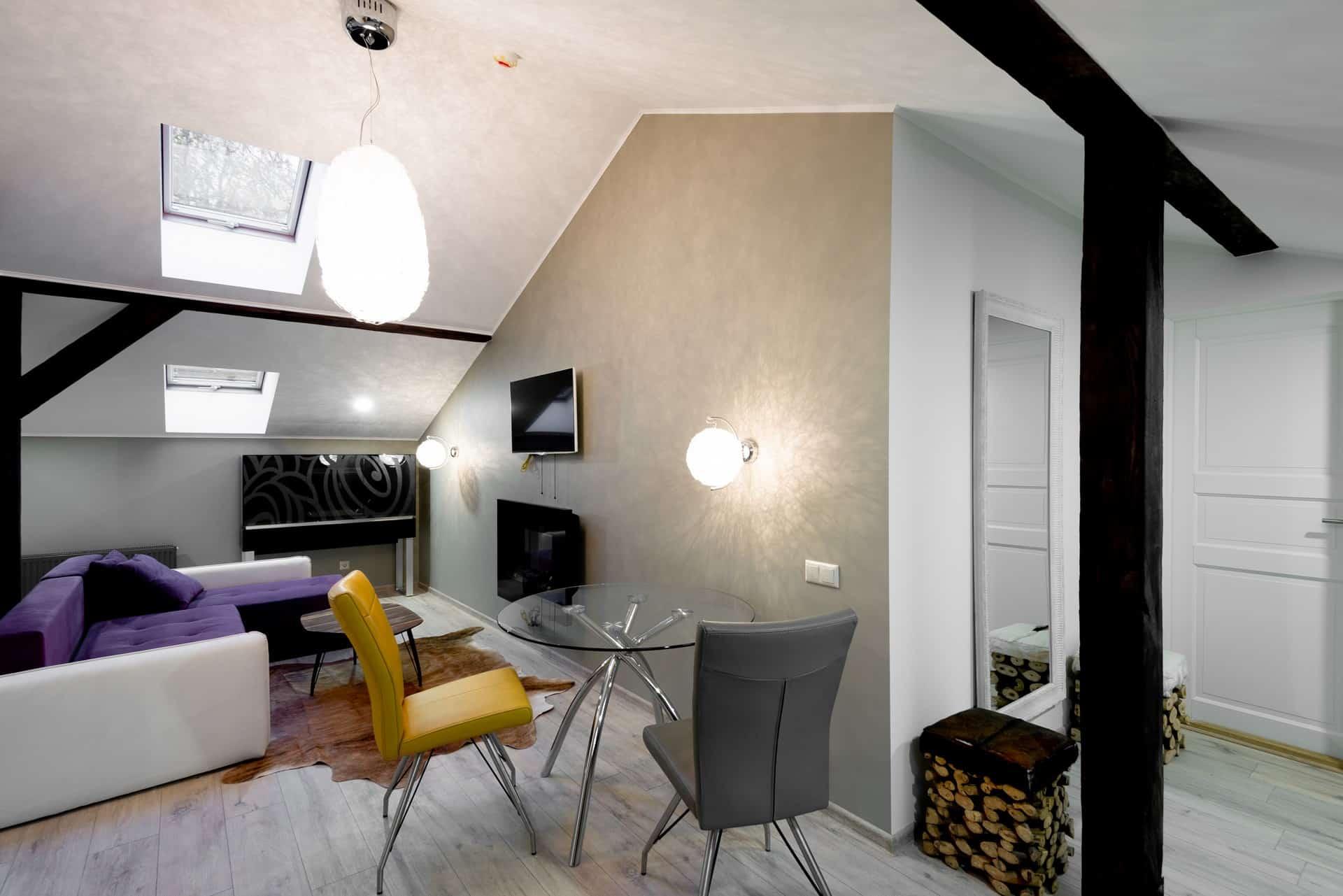 Ecolive Khách sạn Riga
